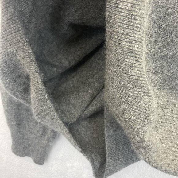 Arandu Wool V-Neck Sweater Mens Large Gray Pullover Soft Knit Preppy Old Money - Picture 11 of 16